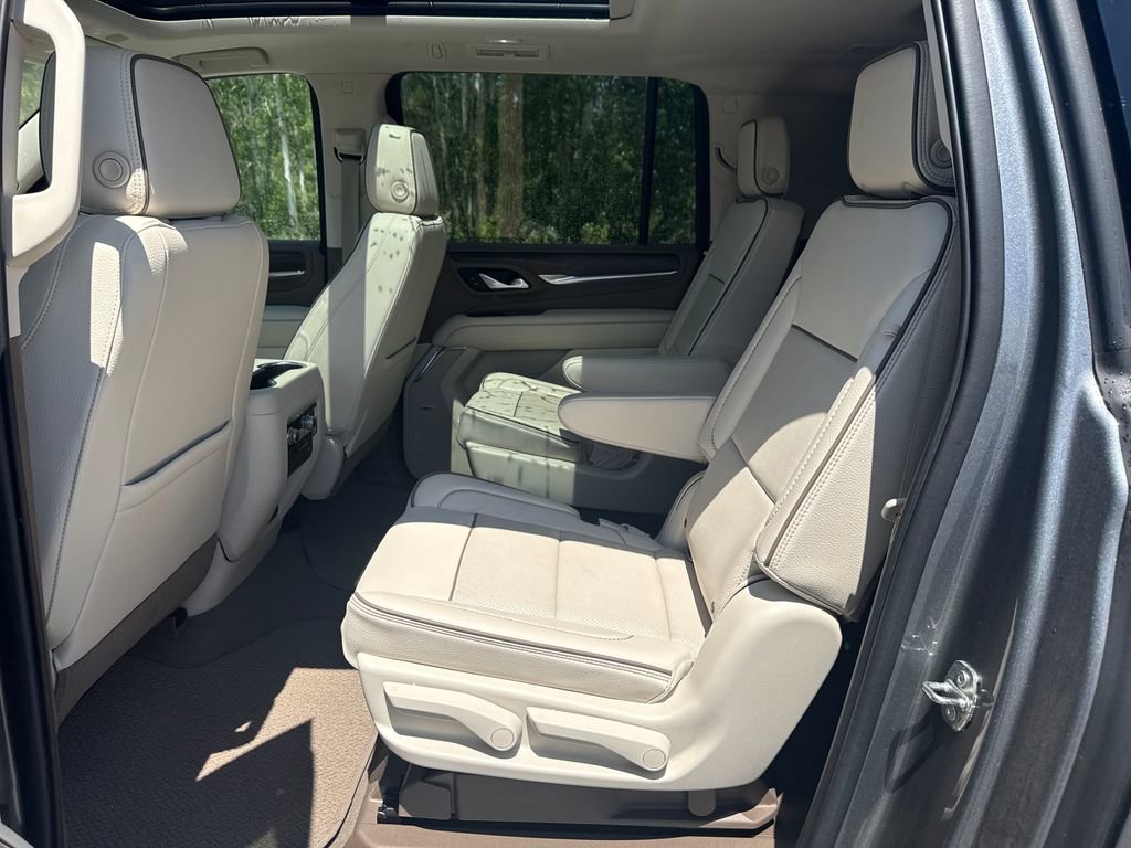 Used 2021 GMC Yukon XL Denali AWD/4WD image 21