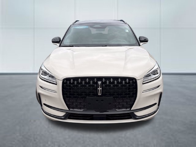 Used 2024 Lincoln Corsair Reserve w/ Equipment Group 202A AWD/4WD image 6