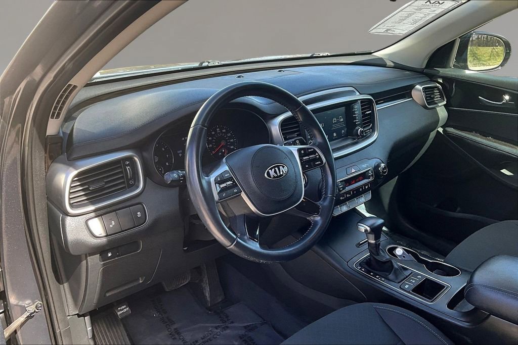 Used 2020 Kia Sorento S image 16