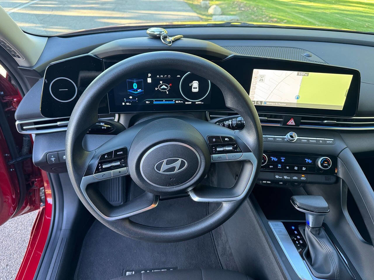 Used 2024 Hyundai Elantra SEL image 15