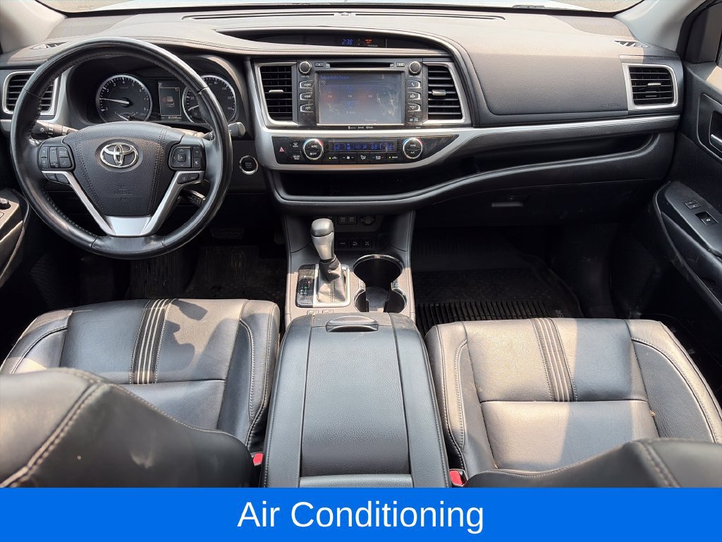 Used 2018 Toyota Highlander SE AWD/4WD image 13