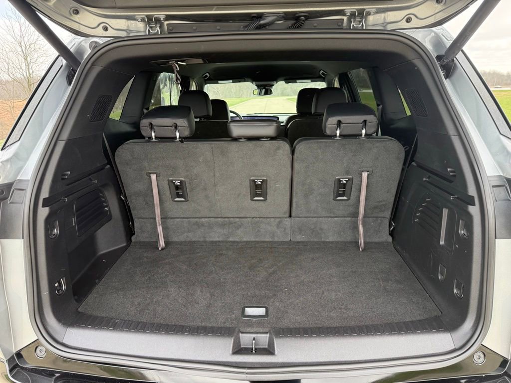 Used 2025 Buick Enclave Sport Touring image 7