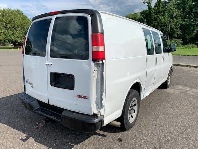 Used 2014 GMC Savana 1500 image 12