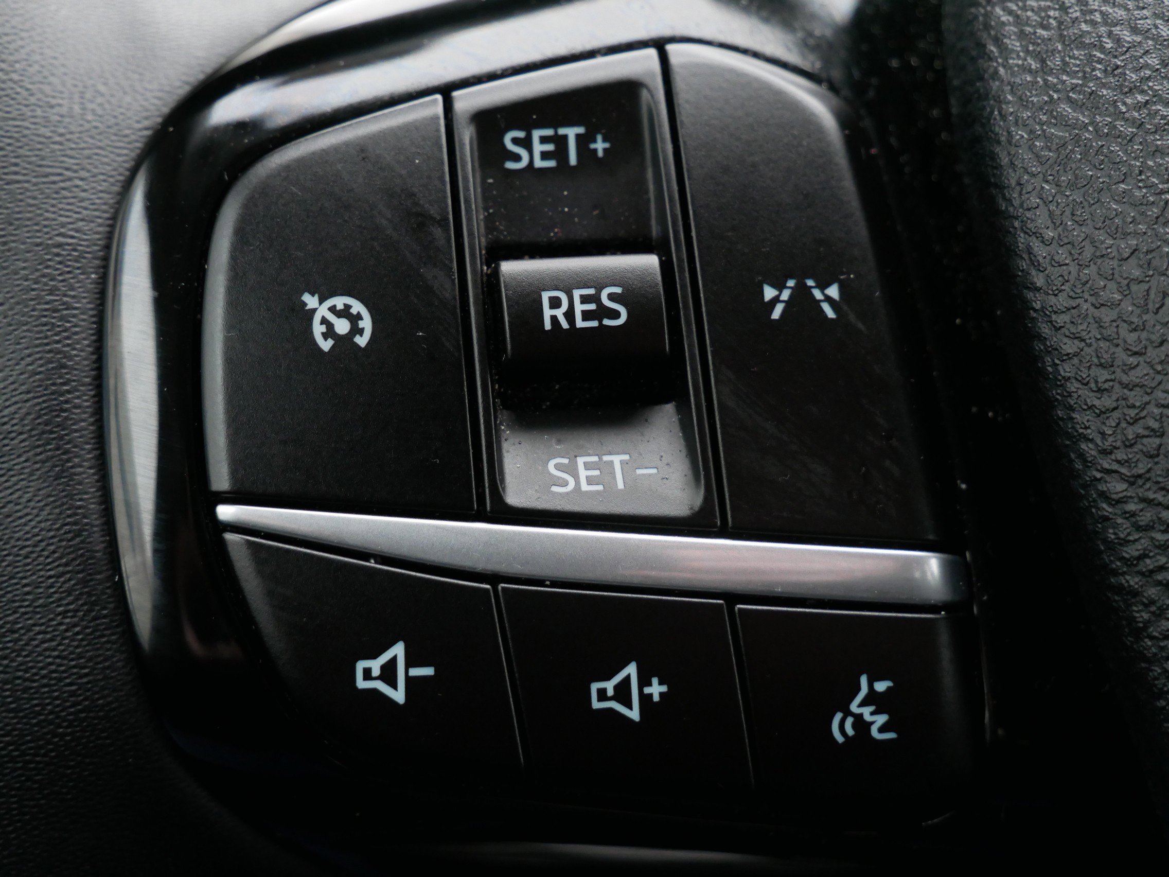 Used 2023 Ford Escape Active image 18