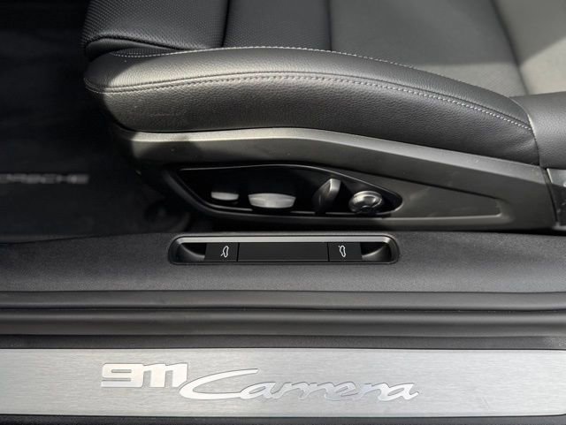 Used 2025 Porsche 911 Carrera image 16