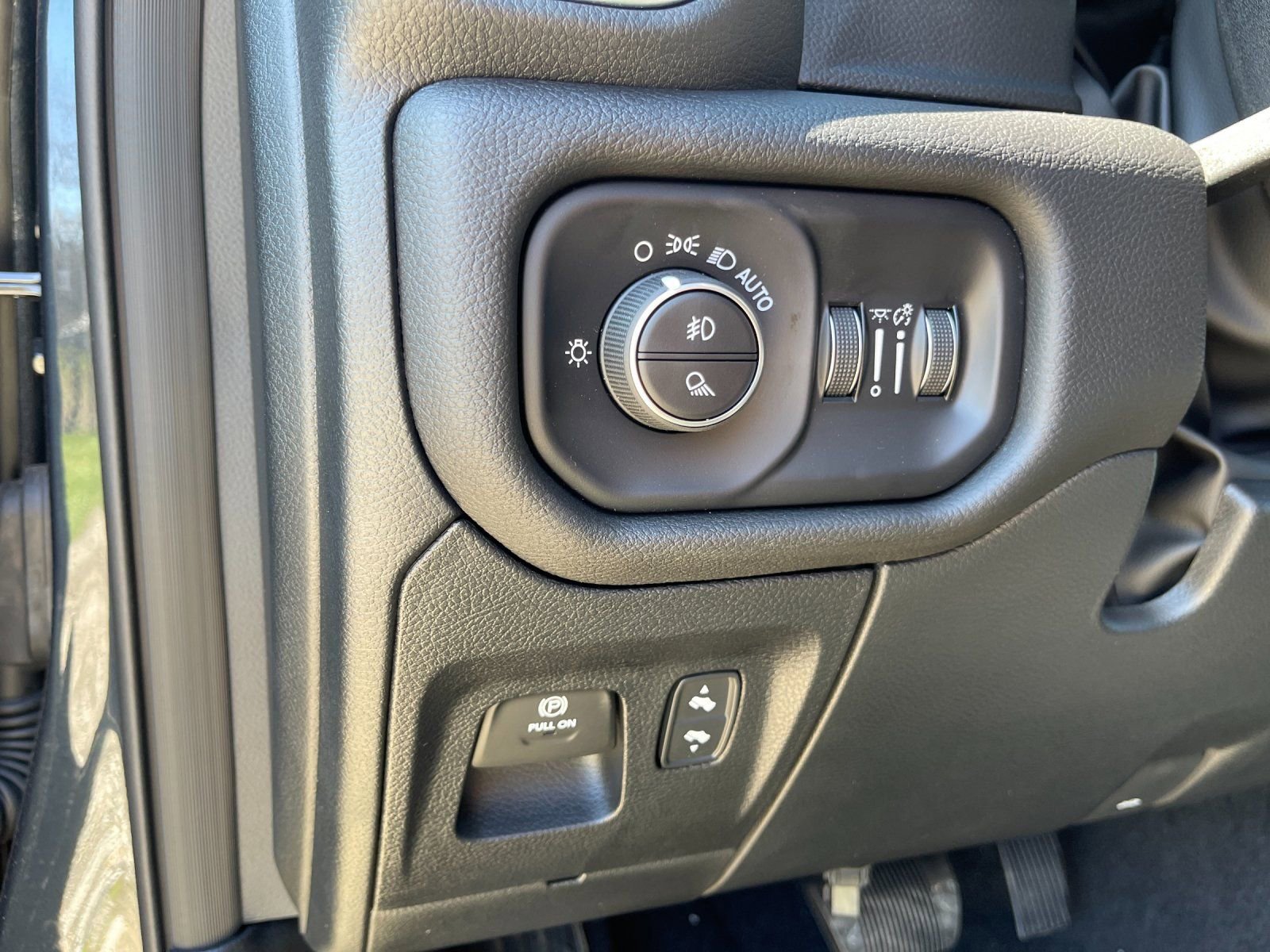 New 2025 RAM 1500 Big Horn image 30