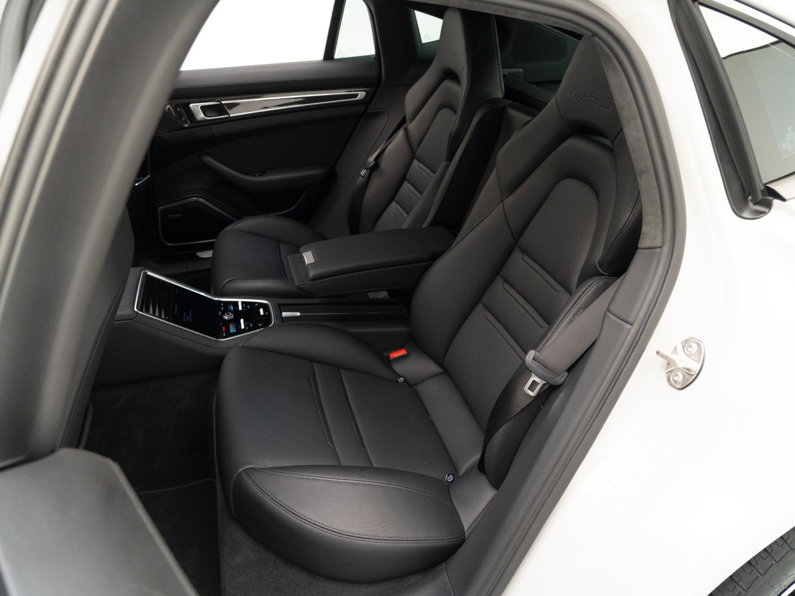 Certified 2021 Porsche Panamera Turbo S image 30