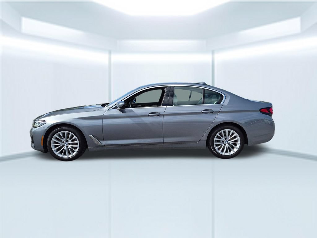 Used 2023 BMW 530i w/ Premium Package RWD image 2
