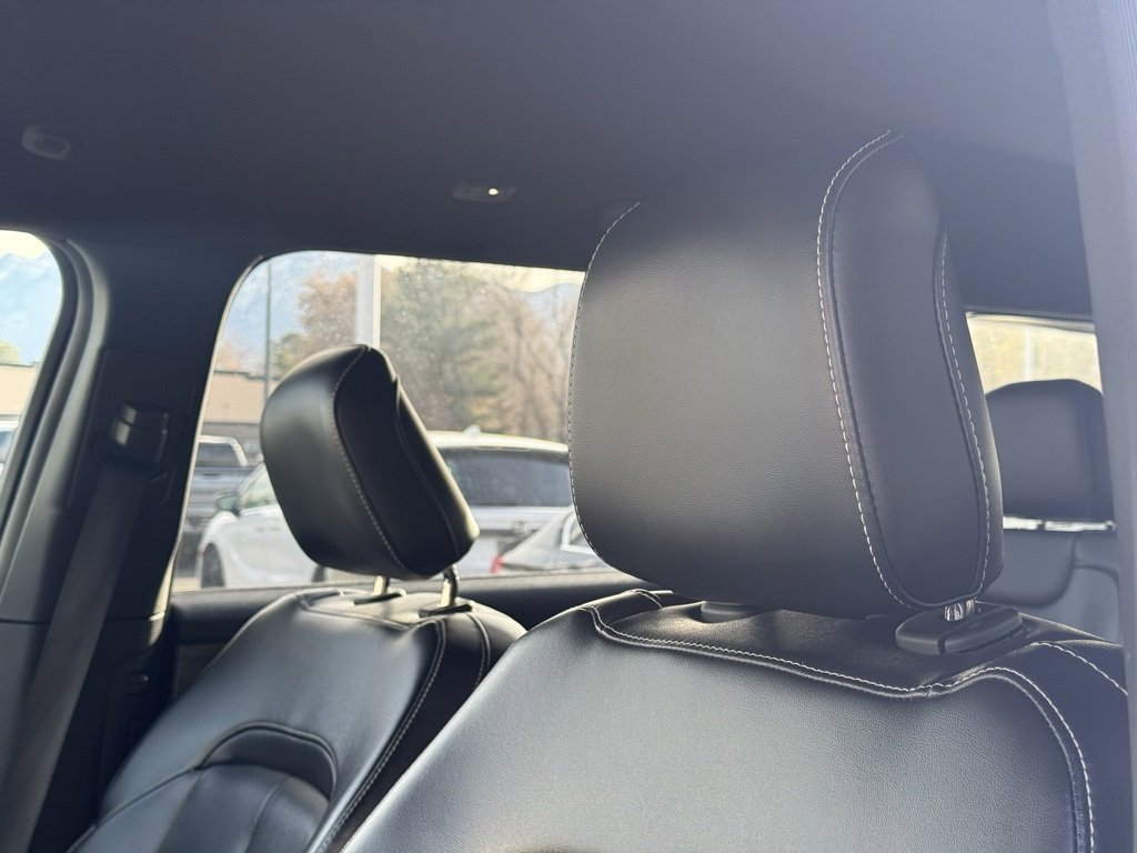 Used 2024 Jeep Grand Cherokee L Limited w/ Trailer Tow Package image 11