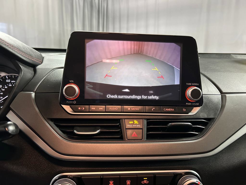 Used 2025 Nissan Altima 2.5 SR image 16