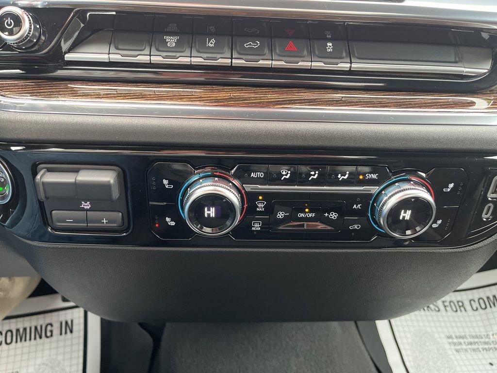 Used 2024 GMC Sierra 3500 SLE w/ SLE Convenience Package image 17