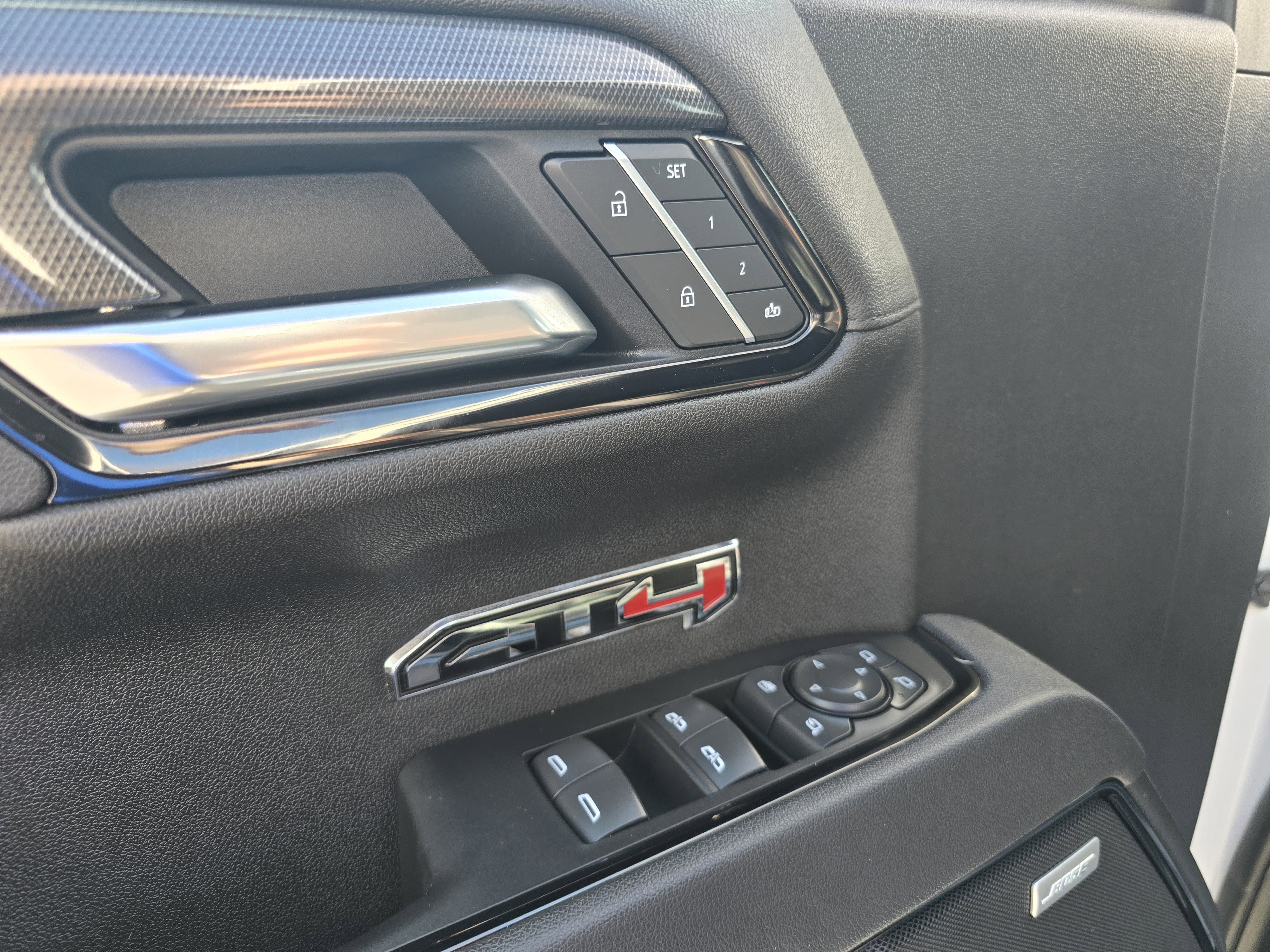 Used 2025 GMC Sierra 1500 AT4 image 19