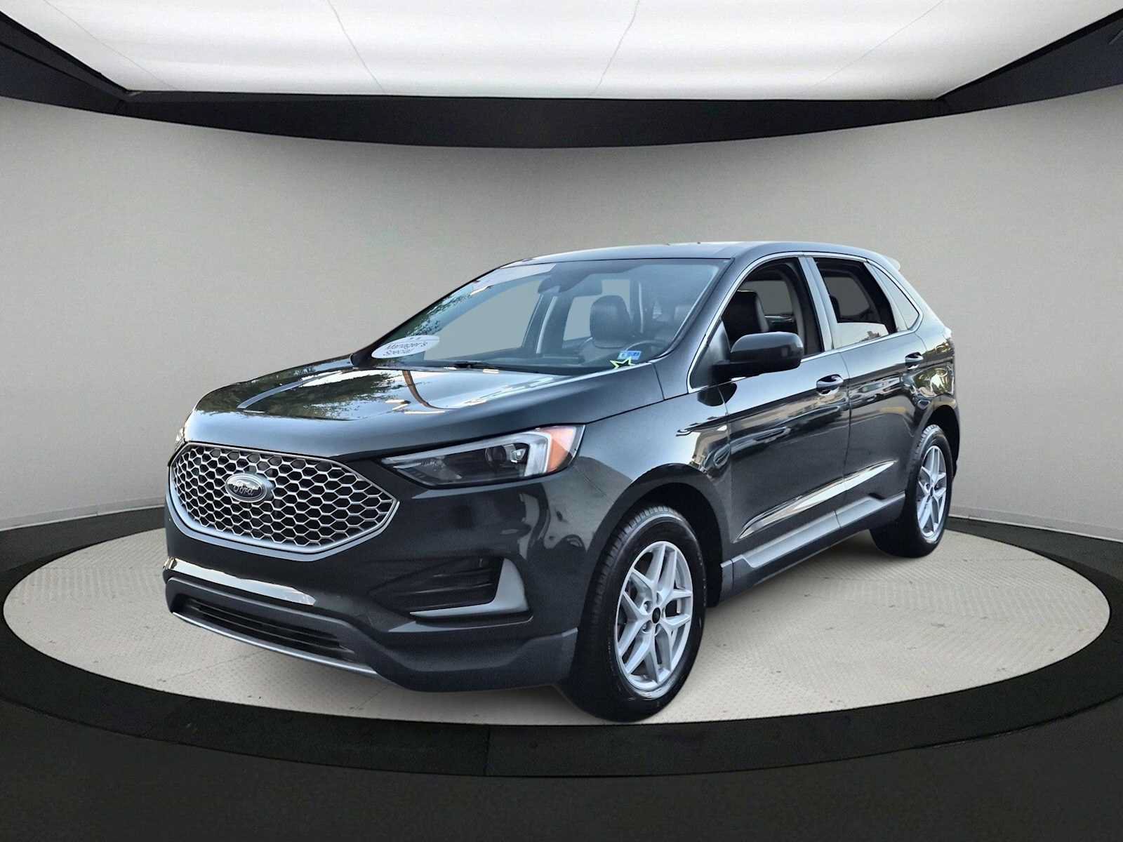Used 2024 Ford Edge SEL AWD/4WD image 4