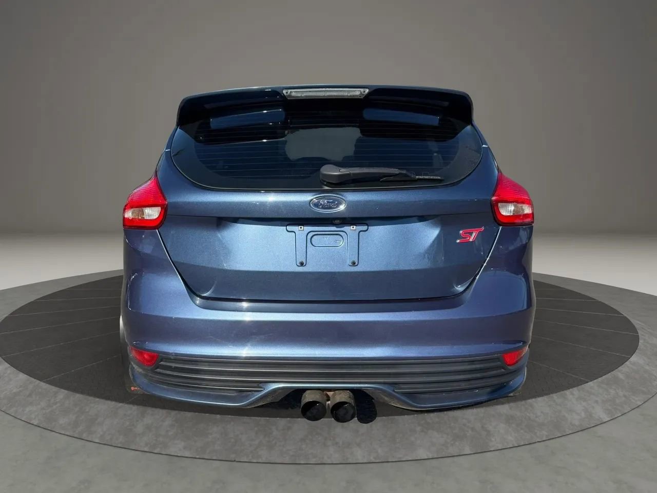 Used 2018 Ford Focus ST w/ Equipment Group 401A FWD image 6