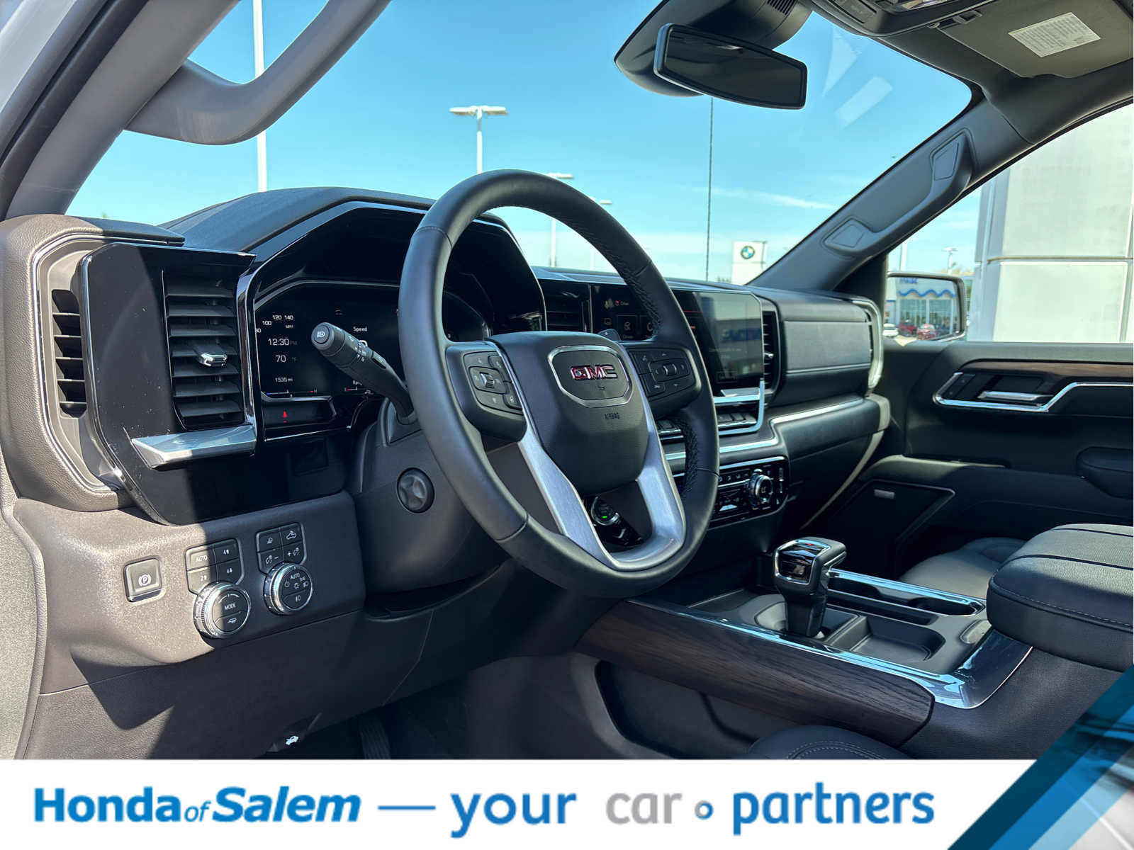 Used 2026 GMC Sierra 1500 SLT w/ SLT Premium Package AWD/4WD image 2