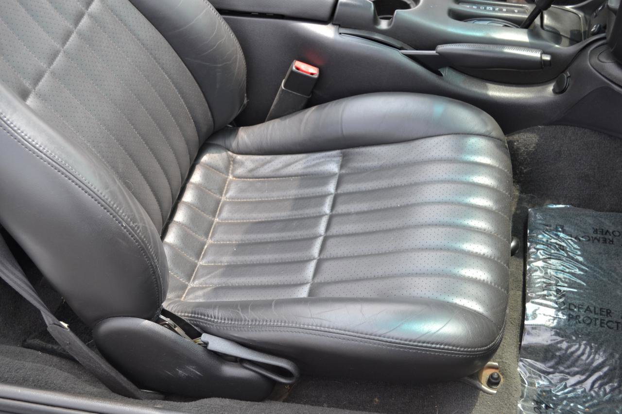 Used 2002 Chevrolet Camaro Z28 w/ SS Performance/Appearance Pkg image 31