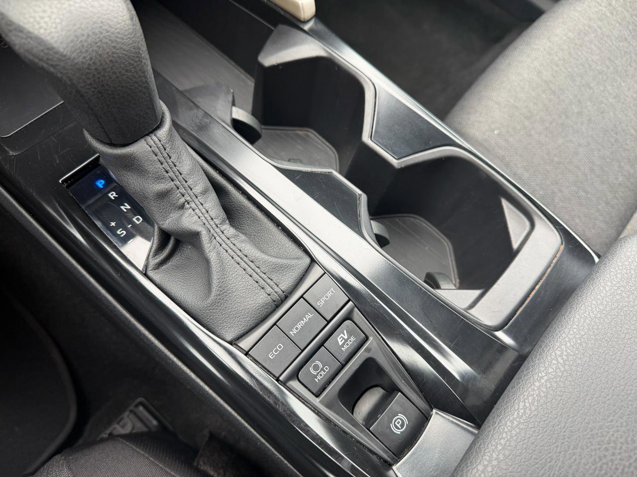 Used 2025 Toyota Camry LE image 22