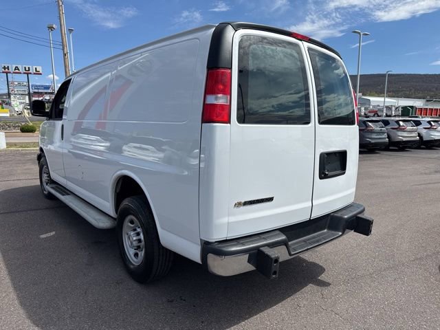 Used 2024 Chevrolet Express 2500 w/ Driver Convenience Package RWD image 7