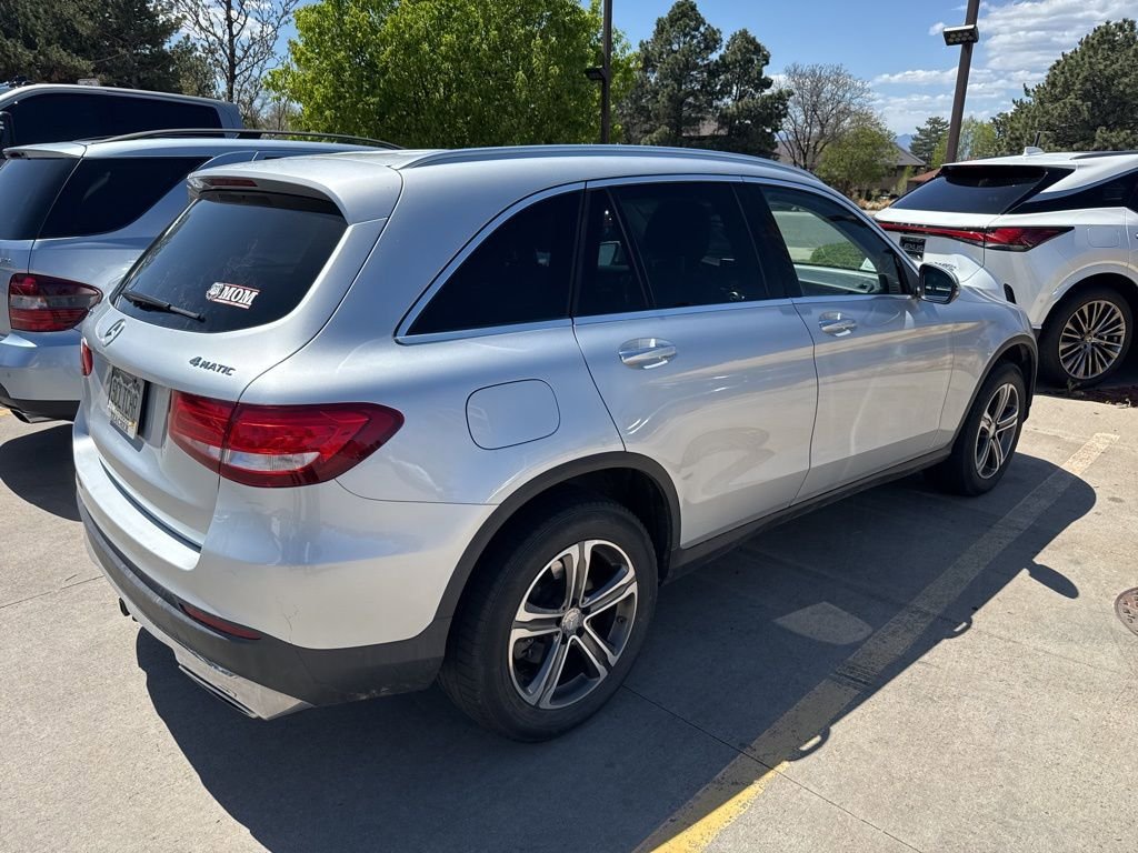 Used 2016 Mercedes-Benz GLC 300 4MATIC image 3