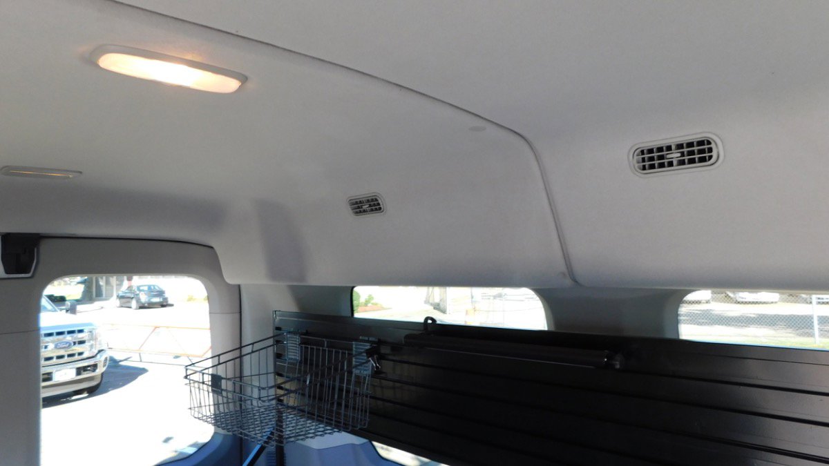 Used 2018 Ford Transit 150 XLT RWD image 36