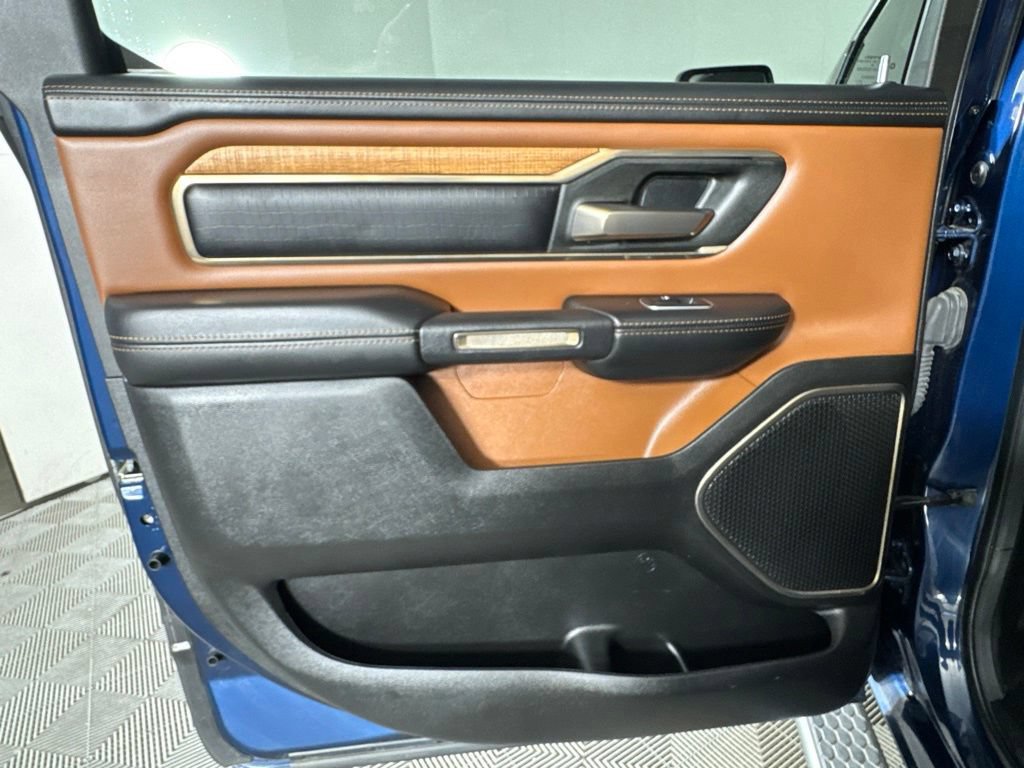 Used 2023 RAM 1500 Limited w/ Body Color Bumper Group AWD/4WD image 34