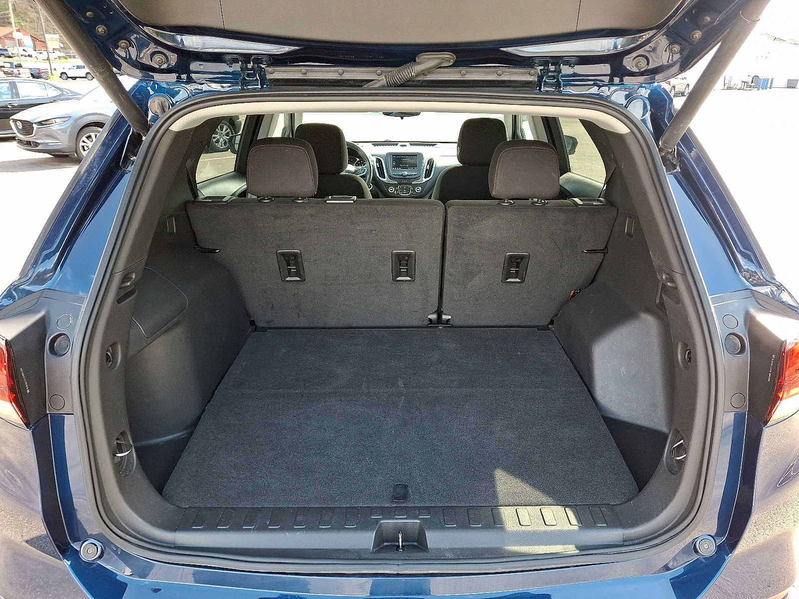 Used 2023 Chevrolet Equinox LT AWD/4WD image 27