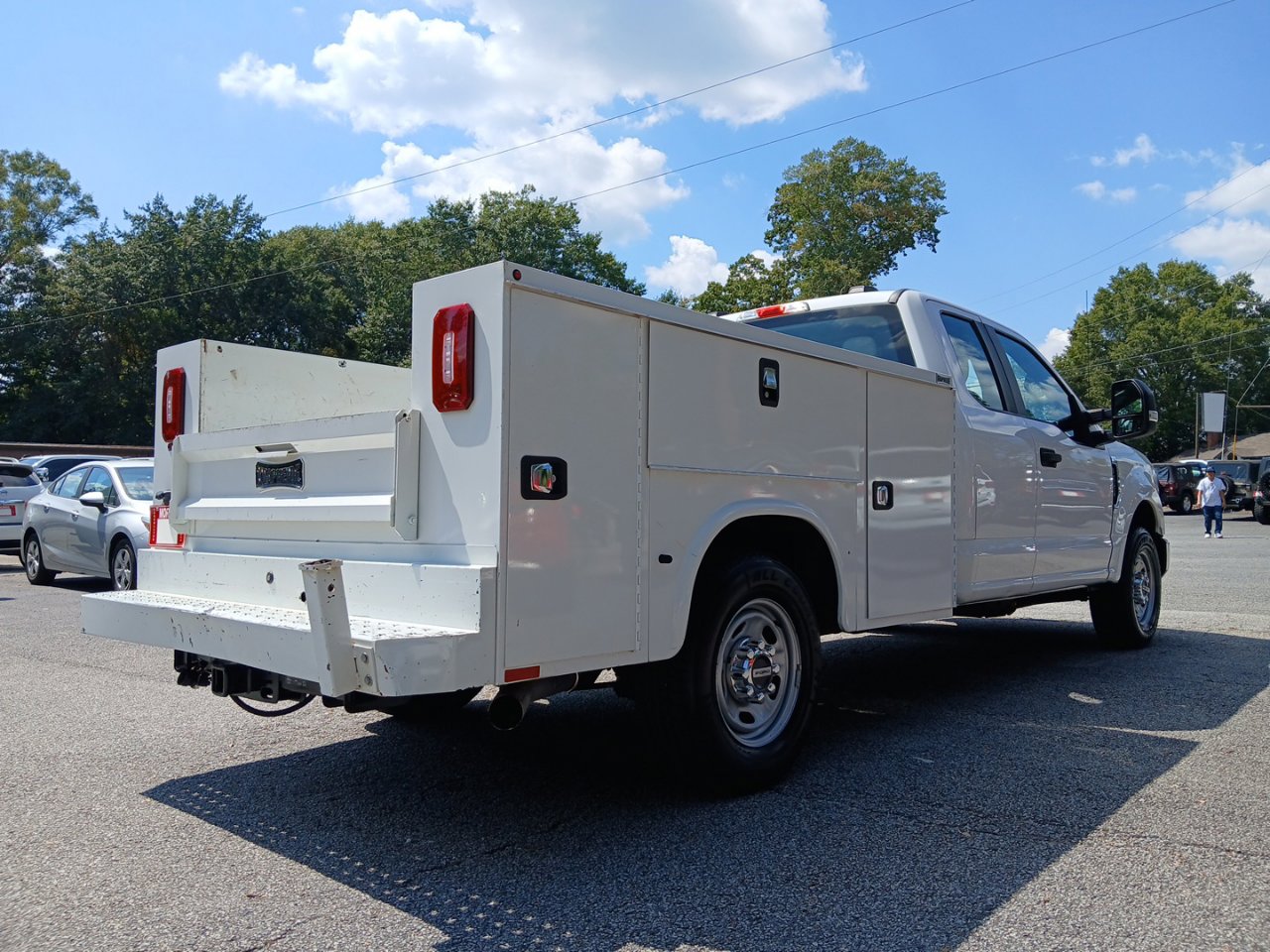 Used 2020 Ford F250 XL w/ Power Equipment Group image 4