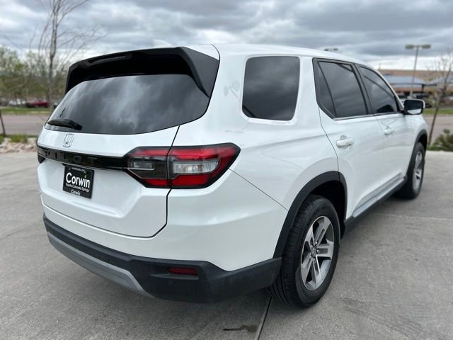 Used 2025 Honda Pilot EX-L image 8