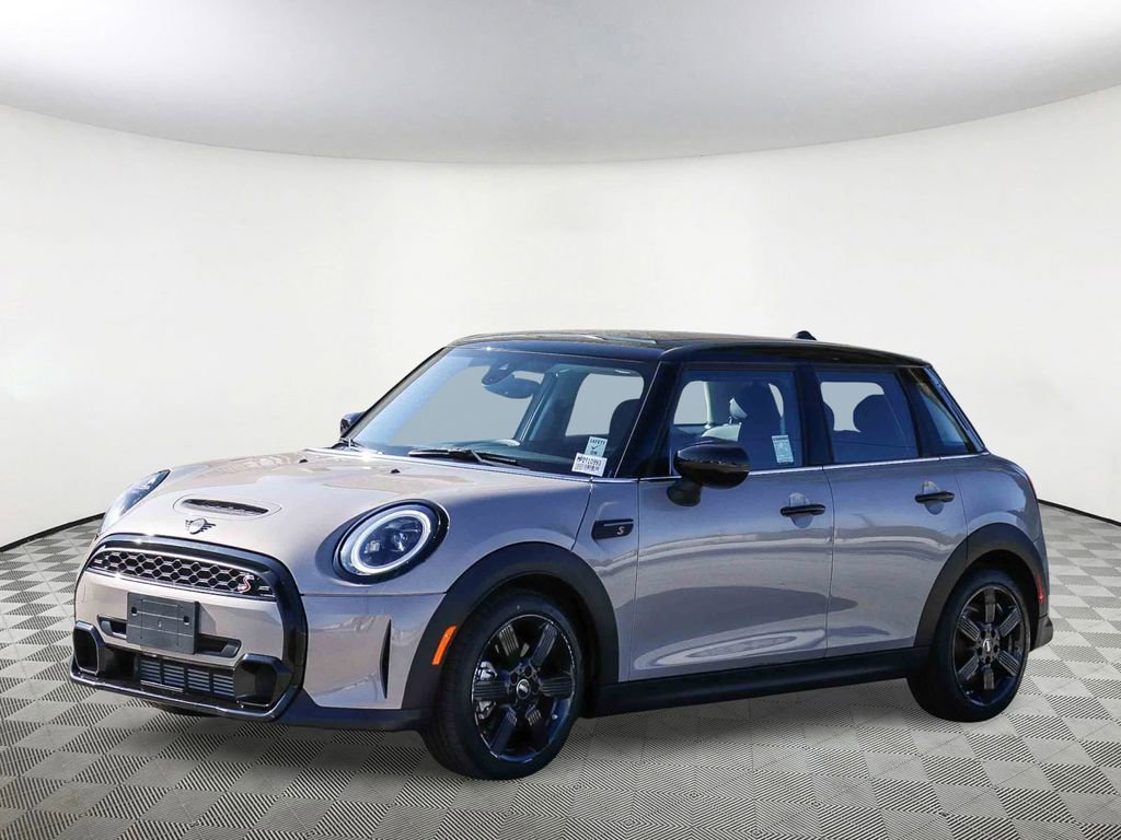 Used 2023 MINI Cooper S image 4
