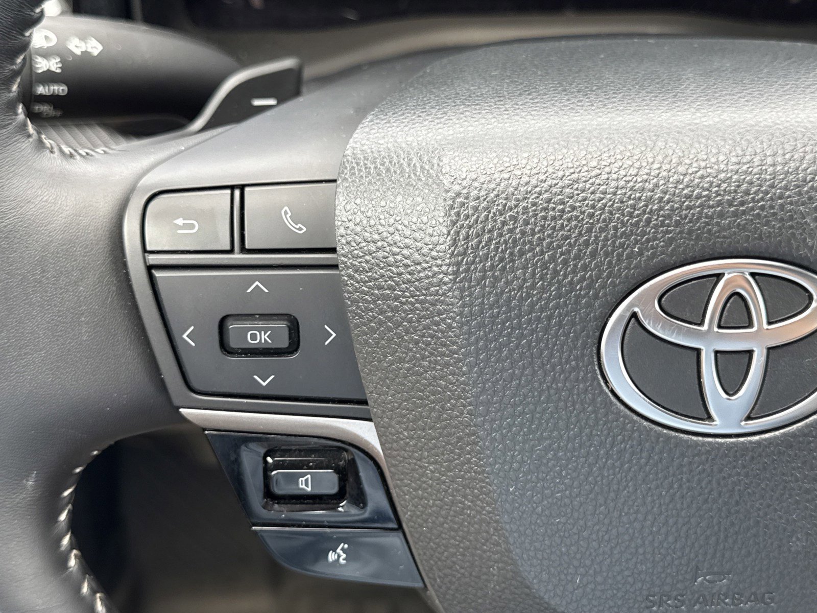 Used 2025 Toyota Camry SE image 20