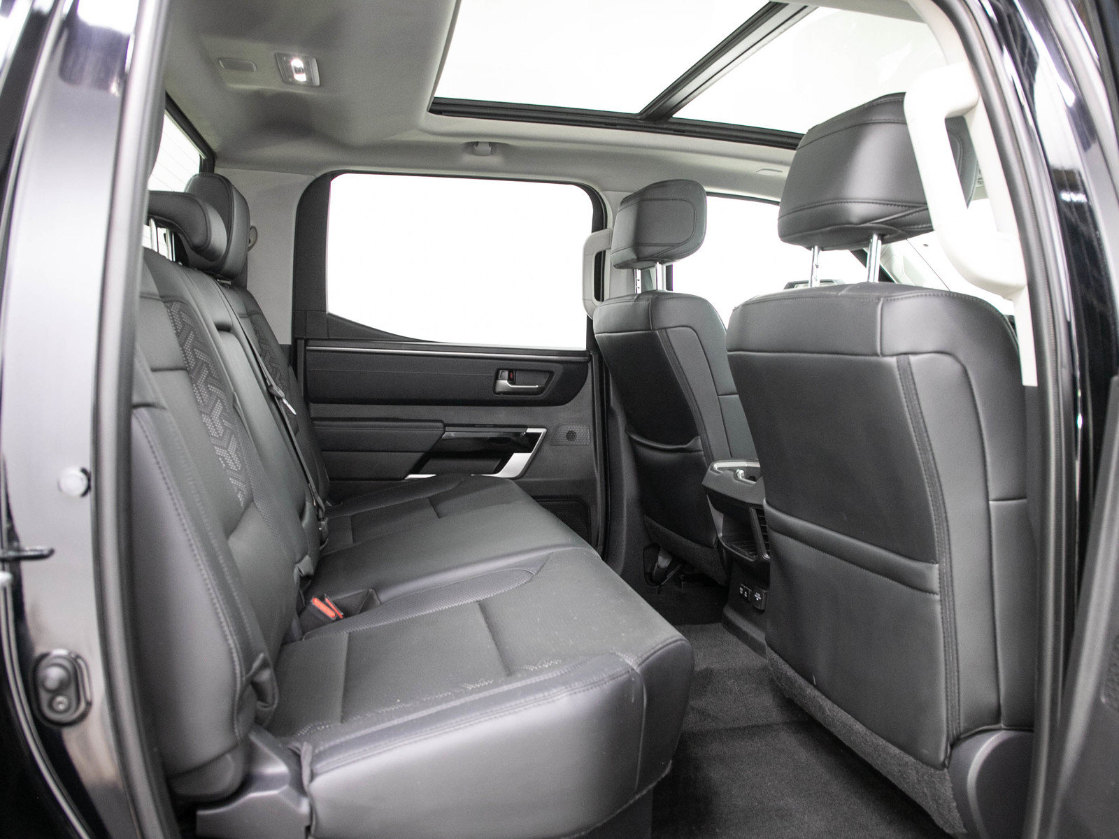 Used 2023 Toyota Tundra Limited AWD/4WD image 14