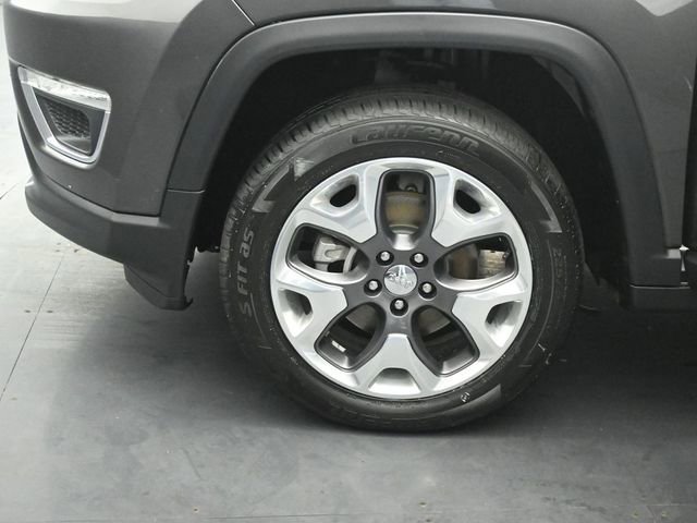Used 2020 Jeep Compass Limited image 35