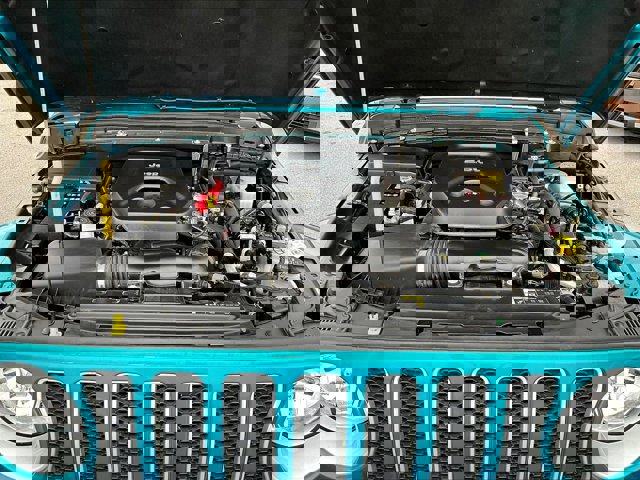 Used 2020 Jeep Wrangler Unlimited Sahara image 11