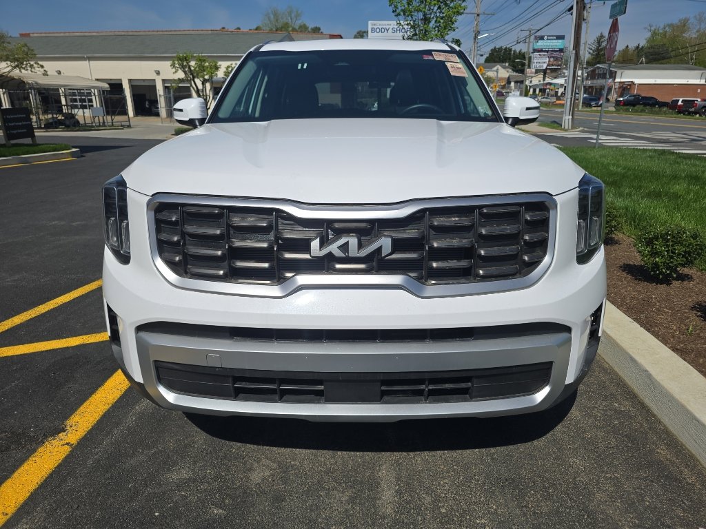 Used 2025 Kia Telluride S image 3
