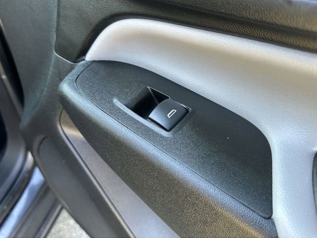 Used 2022 Chevrolet Equinox LS w/ LPO, Floor Liner Package image 31