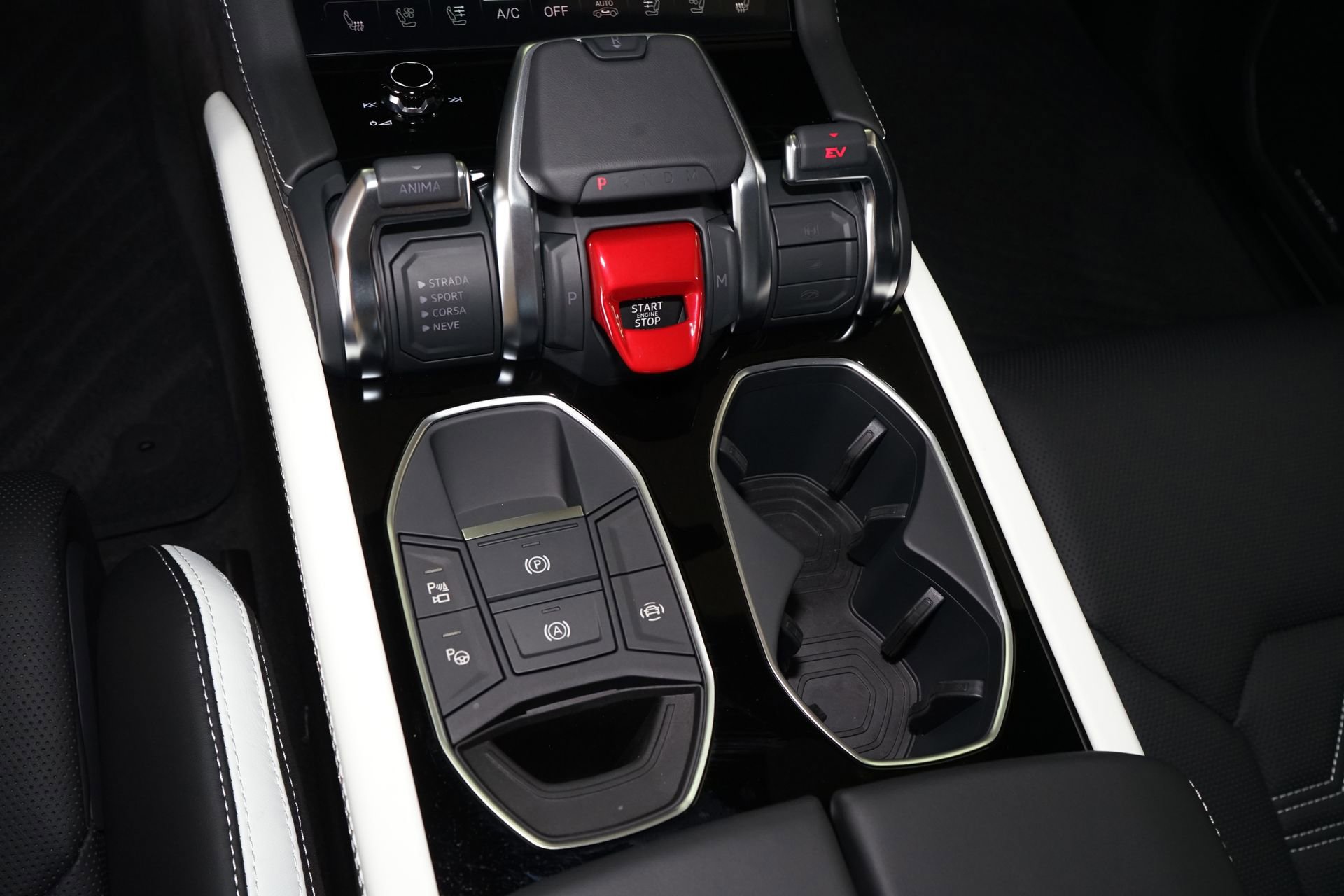 Used 2026 Lamborghini Urus SE image 21