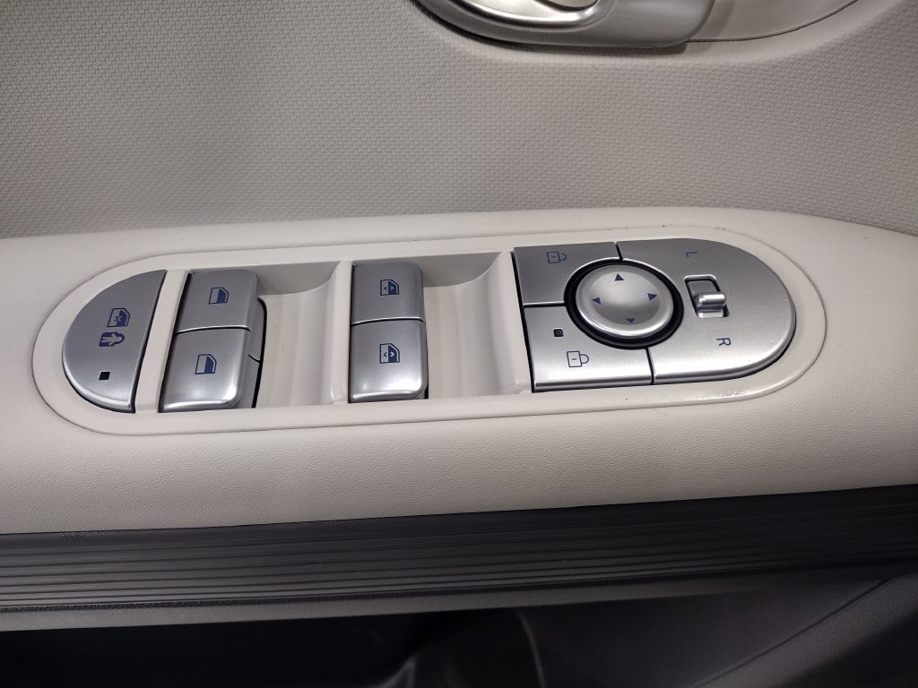 Certified 2024 Hyundai Ioniq 5 SEL RWD image 20