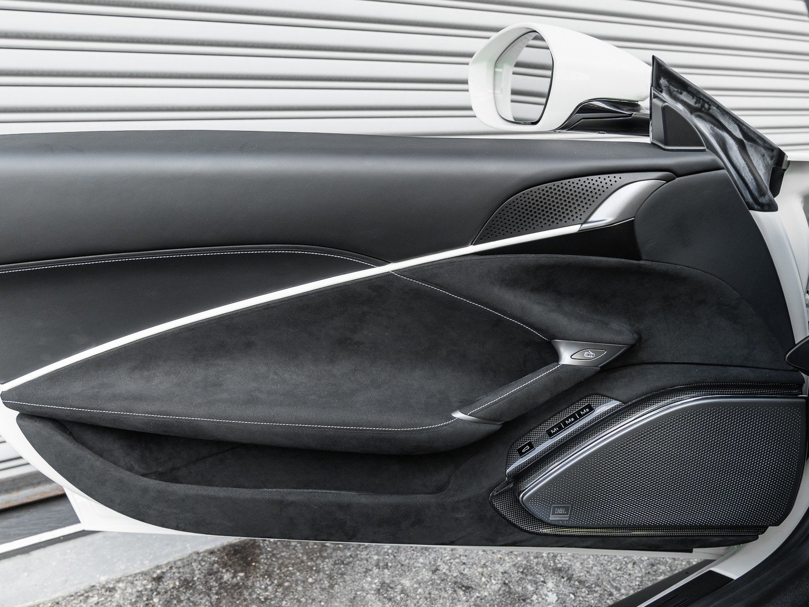Used 2024 Ferrari Roma Spider image 46