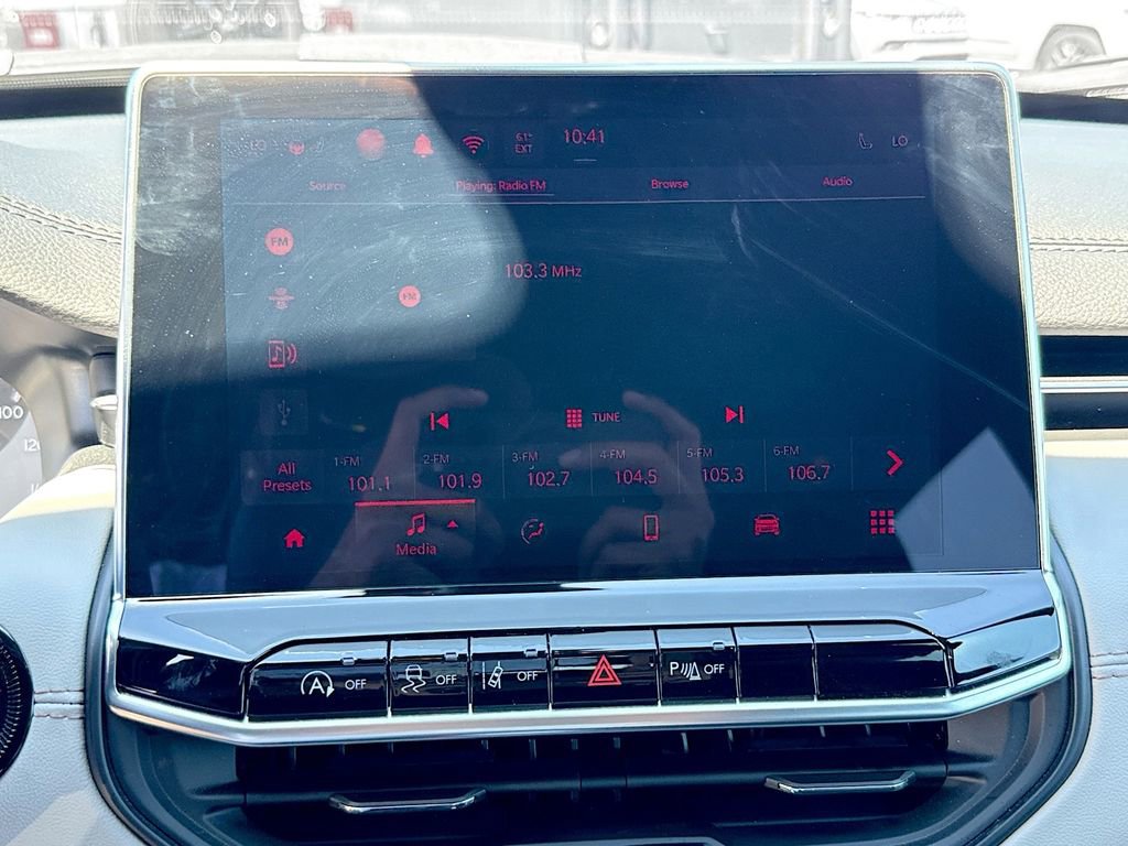 Used 2026 Jeep Compass Limited image 16