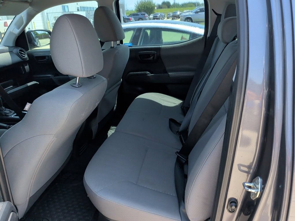 Used 2018 Toyota Tacoma SR w/ SR Convenience Package RWD image 10