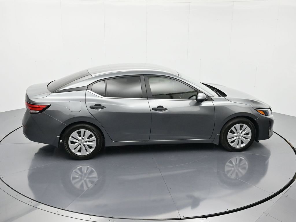 Used 2024 Nissan Sentra S image 30