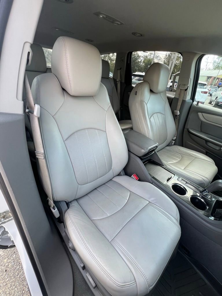 Used 2016 Chevrolet Traverse LTZ image 18