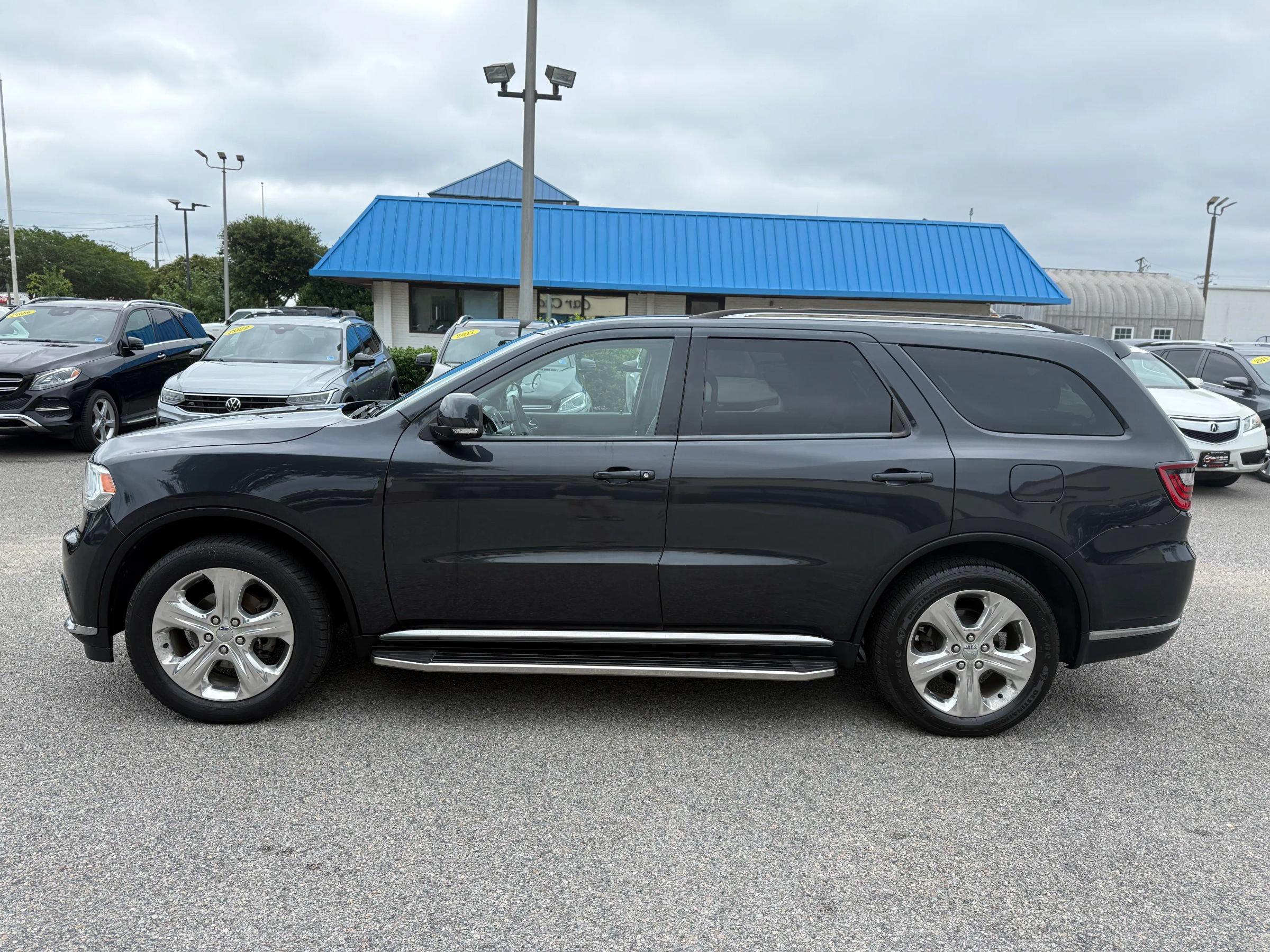 Used 2014 Dodge Durango Limited w/ Premium Group AWD/4WD image 3