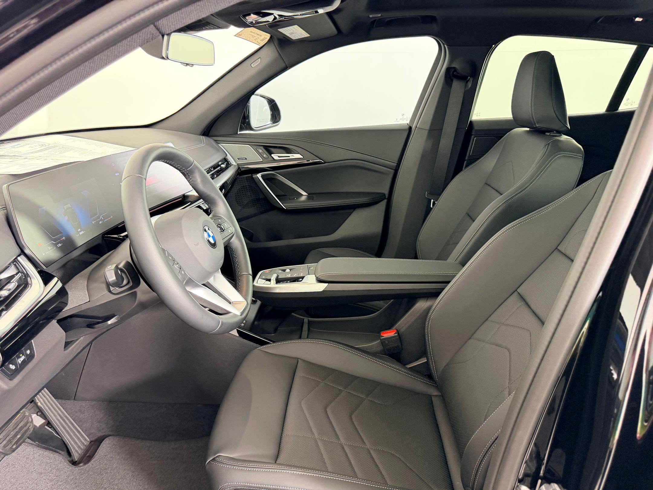 New 2026 BMW X2 xDrive28i w/ Convenience Package AWD/4WD image 5