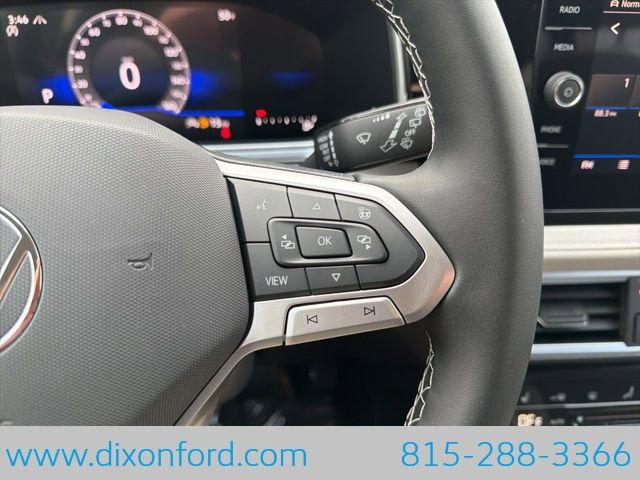 New 2026 Volkswagen Taos SE image 15