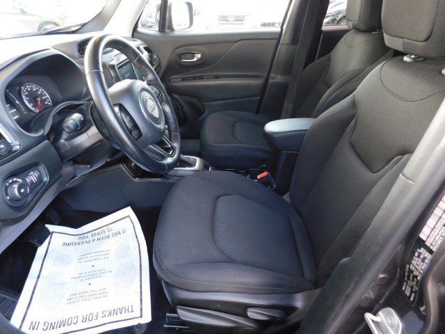 Used 2018 Jeep Renegade Altitude image 14