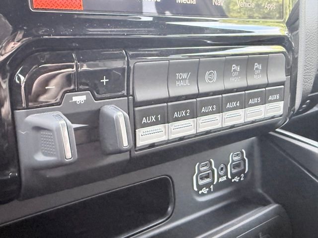 Used 2024 RAM 3500 Laramie w/ Sport Appearance Package image 18