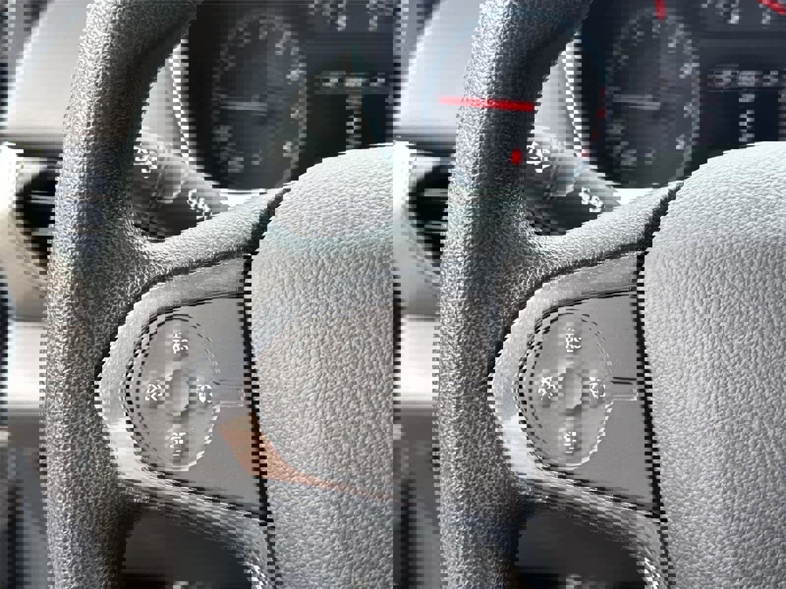 Used 2018 Chevrolet Traverse LS AWD/4WD image 18