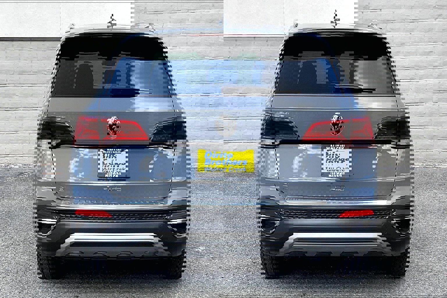 Certified 2023 Volkswagen Taos SE w/ Black Wheel Package image 3