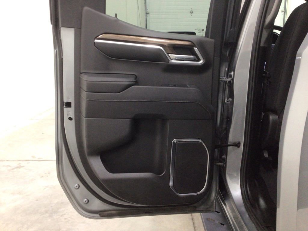 Used 2023 Chevrolet Silverado 1500 RST w/ Convenience Package II image 26
